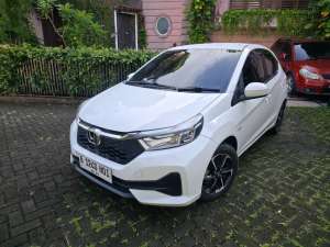 Jual bekas Pribadi - 26rb KM Honda Brio E CVT 2024 Taffeta White,lokasi di Jakarta Barat