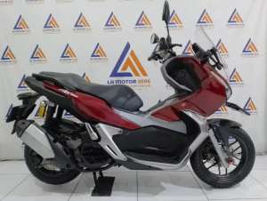 Jual bekas PROMO DP 900 RB ADV 150 CBS TH 2019 KTP DAERAH BISA CASHTTSPaylater,lokasi di Jakarta Selatan