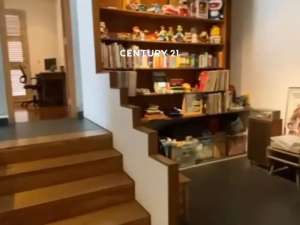 Pulomas Rumah Cantik Siap Huni Posisi Hoek lokasi di Jakarta Timur, tersedia melalui melalui situs Olx