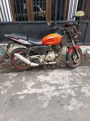 Jual bekas Pulsar dts 2012,lokasi di Surabaya Kota