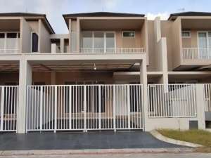 Puri galaxy Rumah baru gress, Tandon atas lokasi di Surabaya Kota, tersedia melalui melalui situs Olx