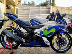 Jual bekas R15 pajak hidup lengkap motor sehat segel keterangan detail dibawah,lokasi di  ,Tangerang Kab.