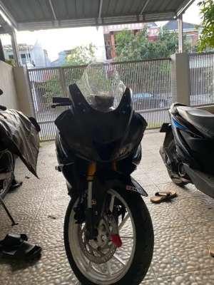 Jual bekas R15 tahun 2018 ..,lokasi di Bekasi Kota