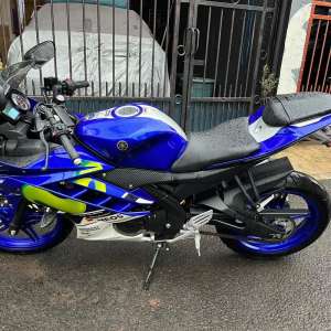 Jual bekas R15 V2 KM 600 an,lokasi di  ,Depok Kota