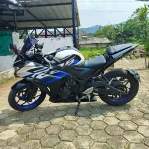 Jual bekas R25 v1 2015 250cc 2 silinder bekas pemakaian pribadi,lokasi di Bogor Kab.