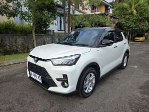 Jual bekas Raize 1.0 G Turbo 2021 Matic,lokasi di Banyumas Kab.