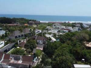 Rare Gem Seaside Freehold Land - Just 3 Minutes Walk from Famous Echo Beach, La Brisa lokasi di Kab. Badung, tersedia melalui melalui situs Olx