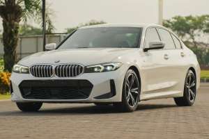 Jual bekas Rasa Baru BMW 320i M-Sport LCI Facelift 2023 c200 x1 e300 a200,lokasi di  