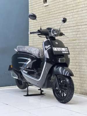 Jual bekas READY SKUTIC HARGA TERJANGKAUWMOTO GRETA TH 2024 MULUS ODO 400 PERAK,lokasi di Jombang  Kab.