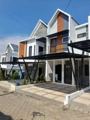 Ready Stock Rumah Dekat Jatim Park 2 Batu lokasi di Batu Kota, tersedia melalui melalui situs Olx