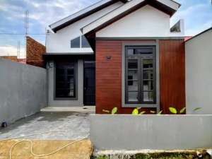 Ready Unit Rumah Murah Johor Dekat Jalan Utama Bagian DepanDekat Asrama Haji lokasi di Medan Kota, tersedia melalui melalui situs Olx