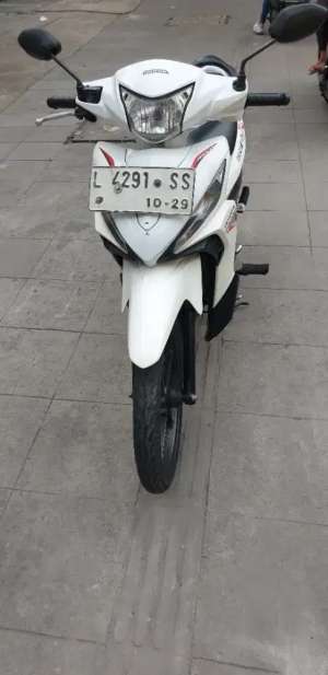 Jual bekas REVO Cw th 2019 mulus pool pjk baru,lokasi di Surabaya Kota