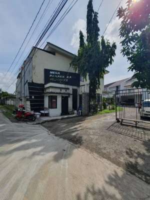 Rmh Mega Panakkukang Residence Jl Inspeksi Kanal 4 Kmr 4 wC 2 Lti lokasi di Makassar Kota, tersedia melalui melalui situs Olx