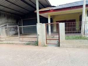 Rmh usaha jl. WibawaMuktiCakung Jatisari Jatiasih lokasi di Bekasi Kota, tersedia melalui melalui situs Olx