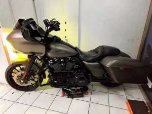 Jual bekas ROAD GLIDE SPECIAL RG 2019 TJAKEP,lokasi di  