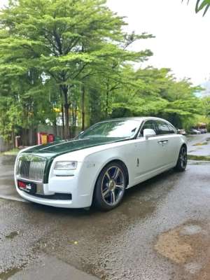 Jual bekas Rollroyce Ghost ardeco 2013 termurah,lokasi di Jakarta Barat