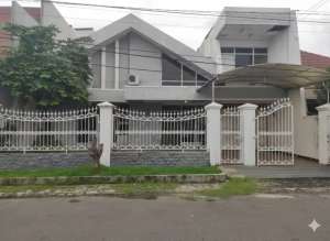 ROW 4 Mobil Kertajaya Indah dkt dharmahusada manyar klampis lokasi di Surabaya Kota, tersedia melalui melalui situs Olx