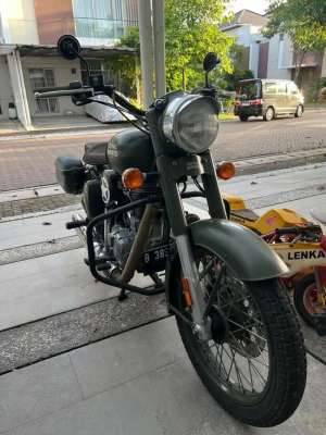 Jual bekas Royal Enfield Classic 500 Battle Green 2021 low km tangan 1,lokasi di  ,Jakarta Utara