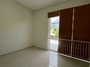 royal residence lokasi di Surabaya Kota, tersedia melalui melalui situs Olx