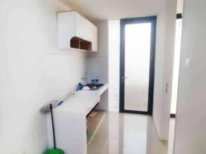 Royal Residence - Menganti lokasi di Surabaya Kota, tersedia melalui melalui situs Olx