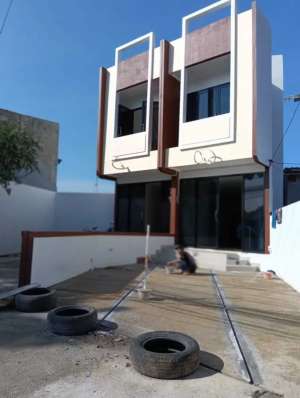 Ruko Di jual pinggir jalan Di Kedung halang Bogor jabar lokasi di Bogor Kota, tersedia melalui melalui situs Olx