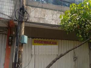 Ruko Disewa Dharmahusada Gubeng Surabaya lokasi di Surabaya Kota, tersedia melalui melalui situs Olx