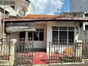 Rumah 1,5 M di Tebet Barat, Jakarta Selatan lokasi di Jakarta Selatan, tersedia melalui melalui situs Olx