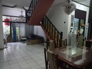 Rumah 180mtr Rawamangun ikan layak huni lokasi di Jakarta Timur, tersedia melalui melalui situs Olx