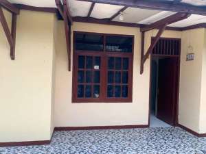 Rumah 2 Kamar Tidur disewakandi kontrakan lokasi strategis, siap huni lokasi di Jakarta Timur, tersedia melalui melalui situs Olx