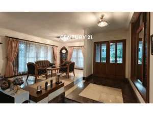 Rumah 2 Lantai Ada Swim Pool Di Sektor 3 Bintaro GB 17819 lokasi di Jakarta Selatan, tersedia melalui melalui situs Olx