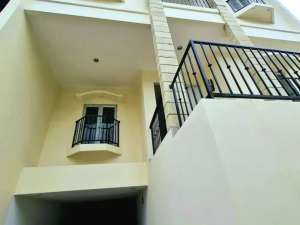 Rumah 2 Lantai Bagus di Kebayoran Lama, Jakarta Selatan lokasi di Jakarta Selatan, tersedia melalui melalui situs Olx