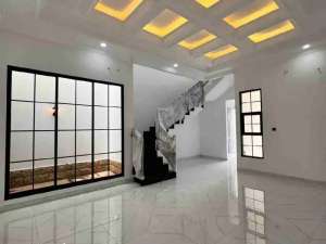 Rumah 2 Lantai Baru Gress Babatan Pantai dekat Kenjeran, Gading, Lebak lokasi di Surabaya Kota, tersedia melalui melalui situs Olx