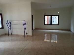 Rumah 2 lantai Dekat Mall Pejaten Penvil dan Halte Busway, Bisa Untuk Kantor lokasi di Jakarta Selatan, tersedia melalui melalui situs Olx