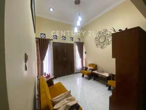 Rumah 2 Lantai, Di Gajahmungkur, Dekat Kampus, Area Pemukiman. lokasi di Semarang Kota, tersedia melalui melalui situs Olx