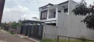 Rumah 2 Lantai di Kujangsari, Bandung Kidul, Bandung lokasi di Bandung Kota, tersedia melalui melalui situs Olx