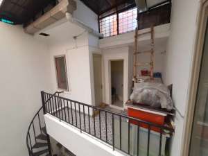 Rumah 2 Lantai di Permata Puri MediaSHMCarport 2 Mobil lokasi di Jakarta Barat, tersedia melalui melalui situs Olx