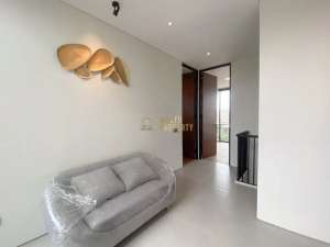 RUMAH 2 LANTAI, FULL FURNISHED, 7 MENIT DARI TUGU JOGJA lokasi di Yogyakarta Kota, tersedia melalui melalui situs Olx