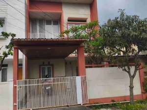 rumah 2 lantai full furnished komplek cisaranten Arcamanik dekat kampus al ghifari lokasi di Bandung Kota, tersedia melalui melalui situs Olx