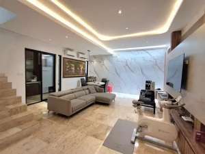 Rumah 2 Lantai Full Renovasi Trimezia Gading Serpong BSD City Tangerang Banten KLAEJJ lokasi di Tangerang Kota, tersedia melalui melalui situs Olx