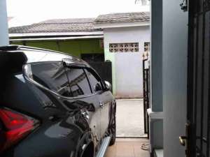 Rumah 2 Lantai, Jalan 2 Mobil Perumnas 1 Kranji Kota Bekasi lokasi di Bekasi Kota, tersedia melalui melalui situs Olx