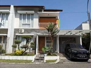 Rumah 2 lantai Jogja perum Villa Bahagia Sejahtera Semi Furnished lokasi di Sleman Kab., tersedia melalui melalui situs Olx
