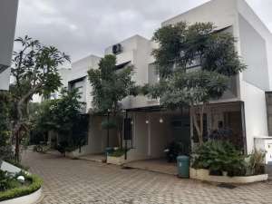 RUMAH 2 LANTAI NEW DI CINANGKA, SAWANGAN DEPOK lokasi di Depok Kota, tersedia melalui melalui situs Olx