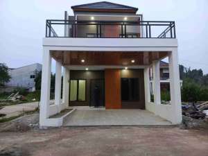 Rumah 2 lantai, pinggir jalan, cluster besar, angsuran mulai 5 jutaaan lokasi di Bekasi Kota, tersedia melalui melalui situs Olx