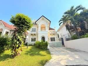 RUMAH 2 LANTAI SERTIFIKAT HAK MILIK CLUSTER TERDEPN SENTUL CITY lokasi di Bogor Kota, tersedia melalui melalui situs Olx