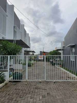 Rumah 2lantai siap huni Taman Makassar indah cluster D3lima T16095 lokasi di Gowa Kab., tersedia melalui melalui situs Olx