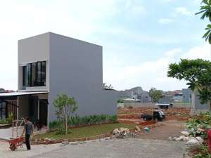 RUMAH 2 LANTAI TROPICAL MODERN DI CIPAYUNG JAKARTA TIMUR lokasi di Jakarta Timur, tersedia melalui melalui situs Olx