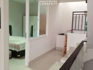 RUMAH 2 LT SIAP HUNI AKSES MOBIL STRATEGIS DEKAT SEKOLAH IPEKA TOMANG KB JERUK - JAKARTA BARAT lokasi di Jakarta Barat, tersedia melalui melalui situs Olx