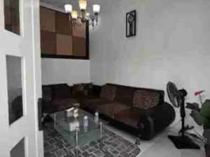 rumah 2lt 3km di komplek griya Bintara indah lokasi di Bekasi Kota, tersedia melalui melalui situs Olx