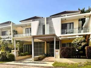 Rumah 2lt 8x18 144m Type 3KT Cluster Arana Harapan Indah Bekasi lokasi di Bekasi Kota, tersedia melalui melalui situs Olx