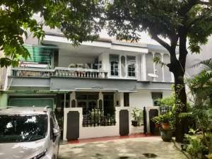 Rumah 2lt Di Grogol Petamburan Dekat Psr Jelambar Jakbar lokasi di Jakarta Barat, tersedia melalui melalui situs Olx